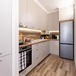 Modern & Elegant Center *