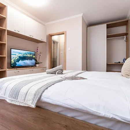 Modern & Elegant Center Appartement